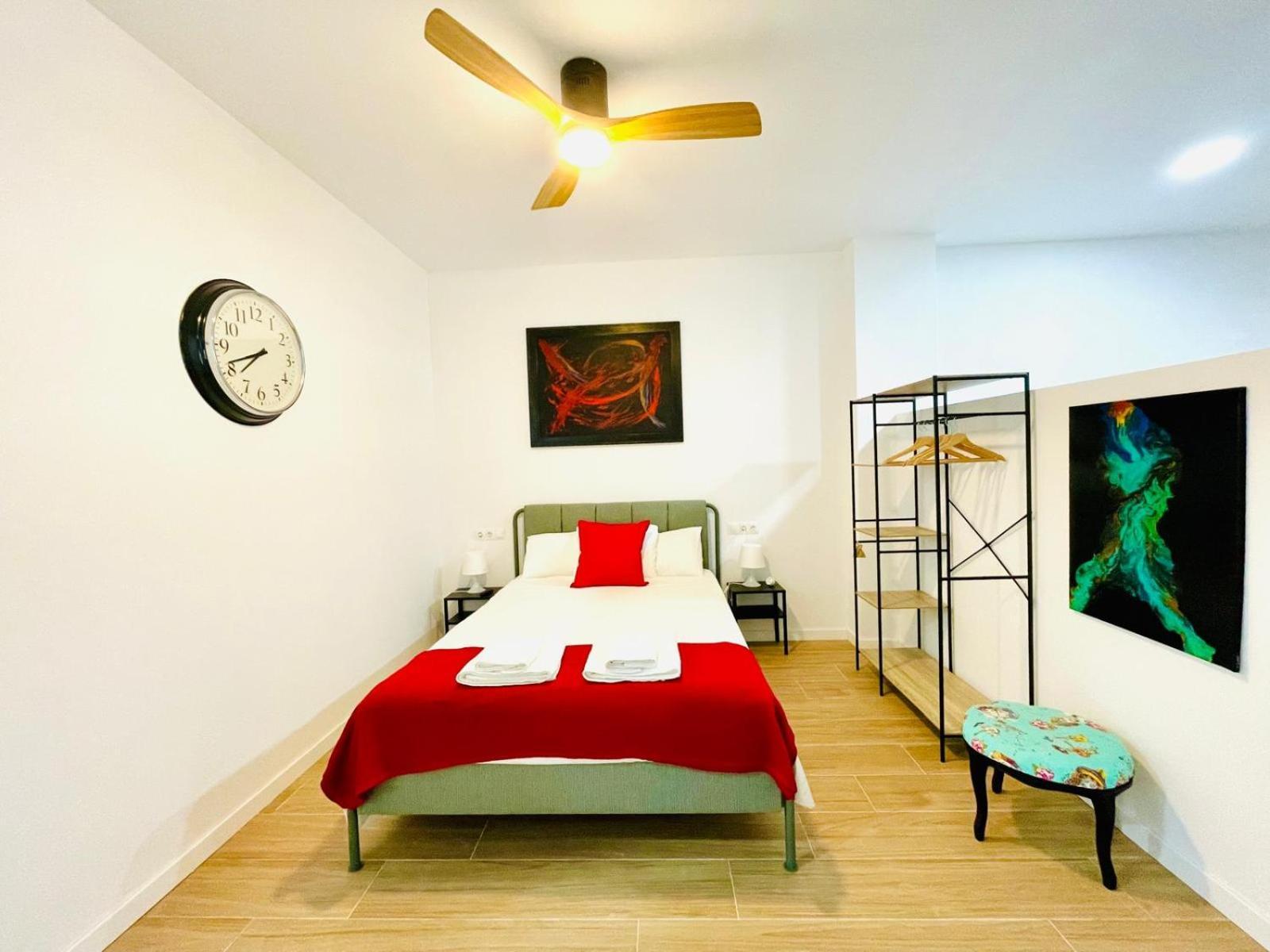 Completo Y Bello Apartamento En Málaga Exterior foto